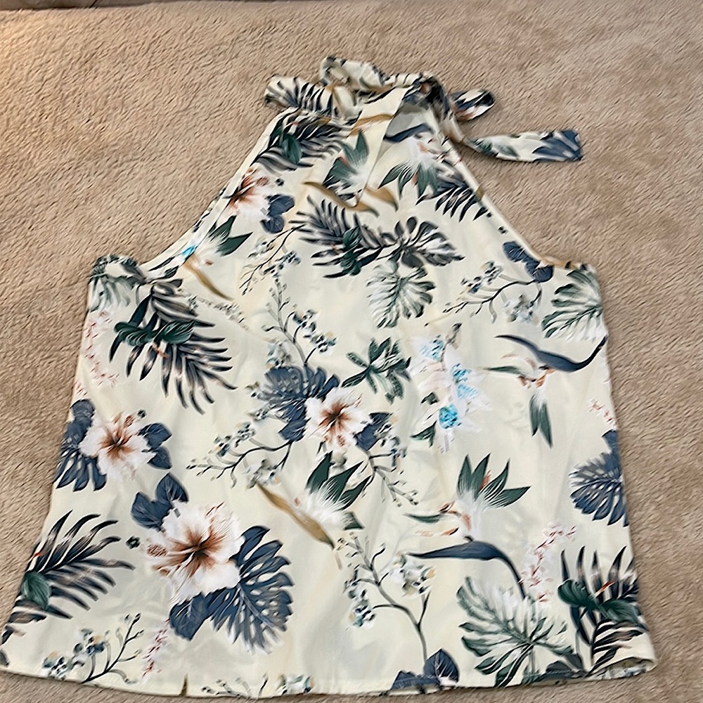 SHEIN, knot side top and shorts set, tropical print, size6